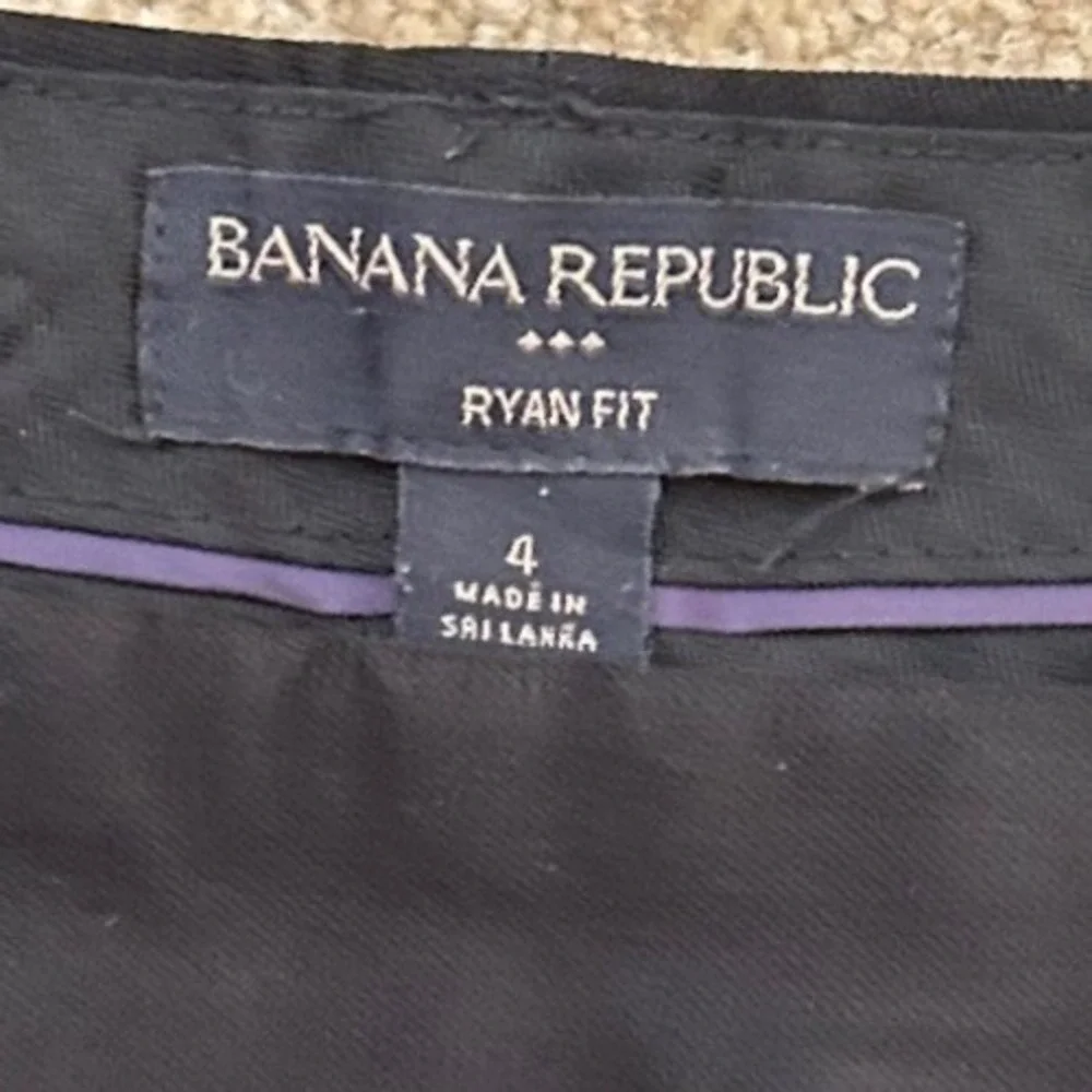 Banana Republic Ryan Fit Straight Leg Trouser Women's Size 4 Black Classic Pants